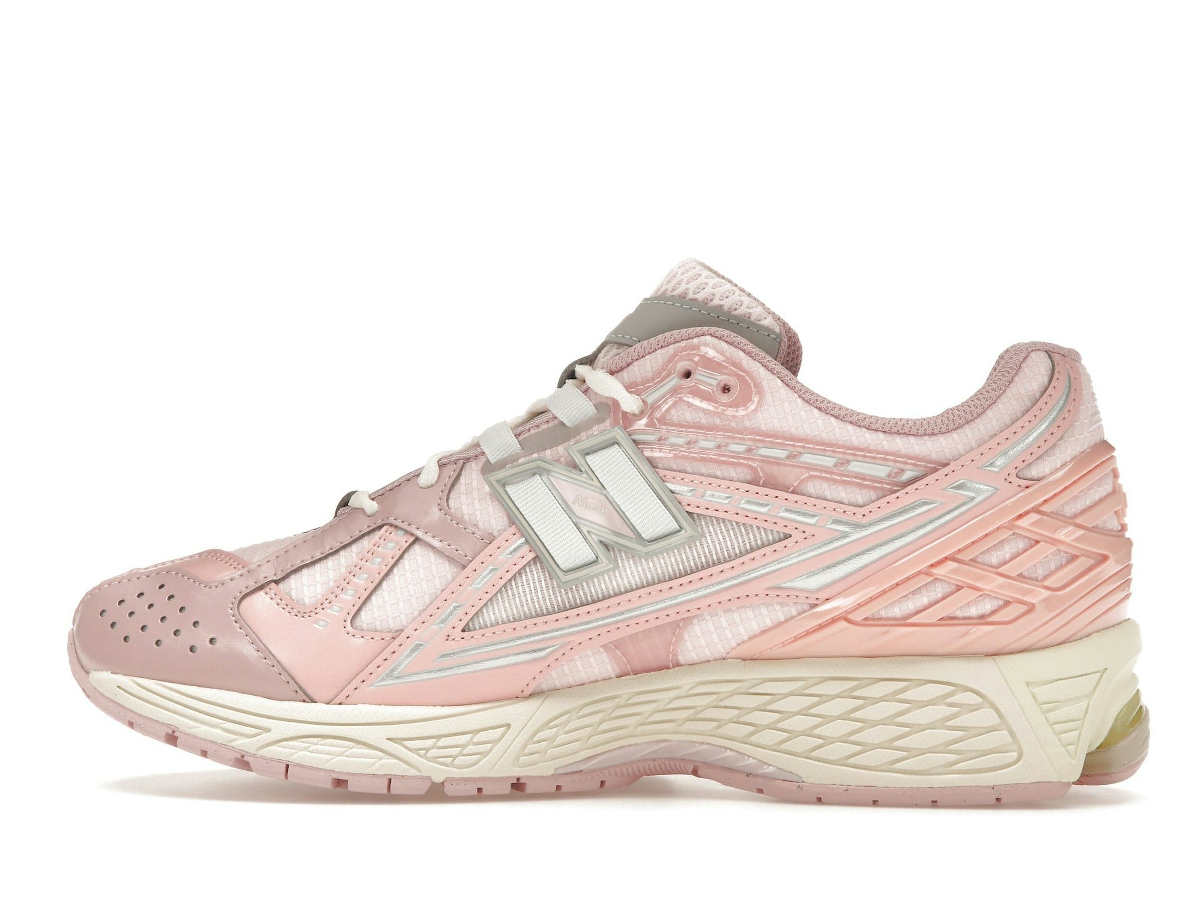 Photo by Sixfootoak Studio