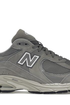 New Balance 2002R Marblehead Light Aluminum  ML2002RC  Grey Leather & Mesh Trainers