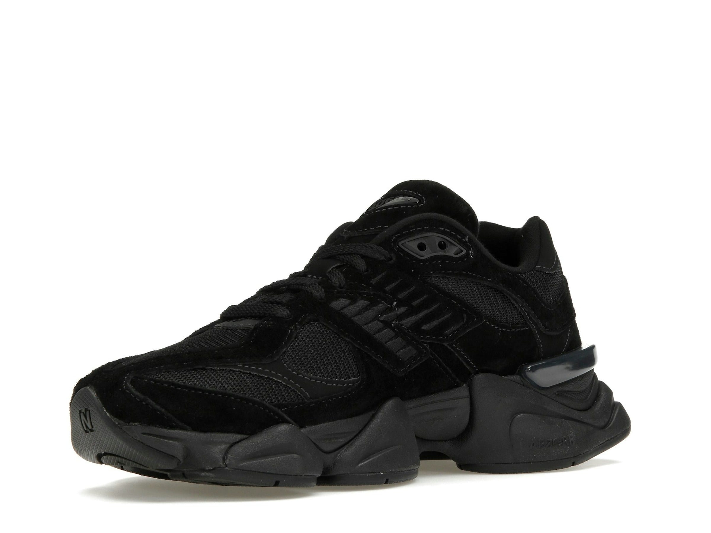 Photo by Sixfootoak Studio