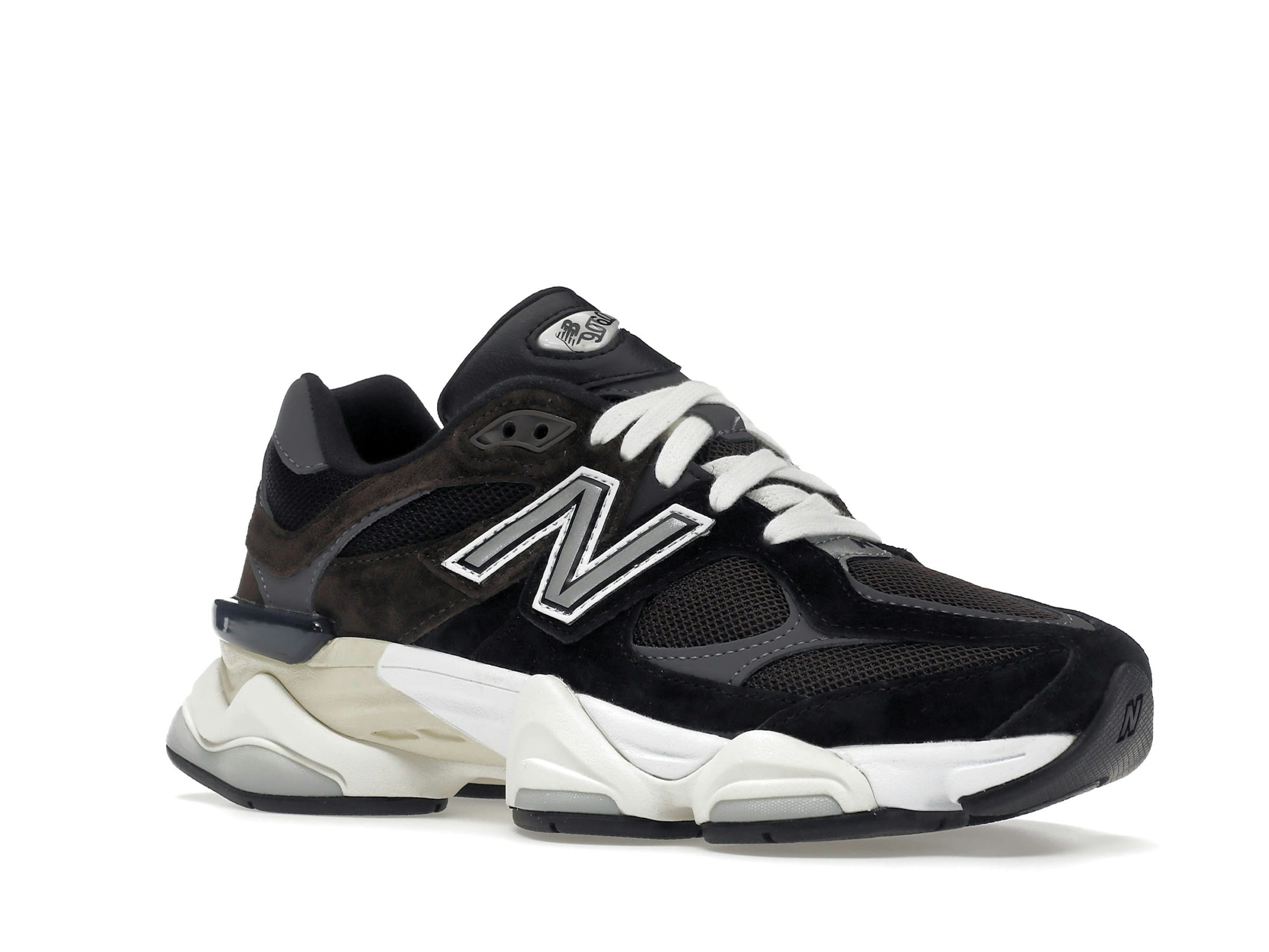 Photo by Sixfootoak Studio