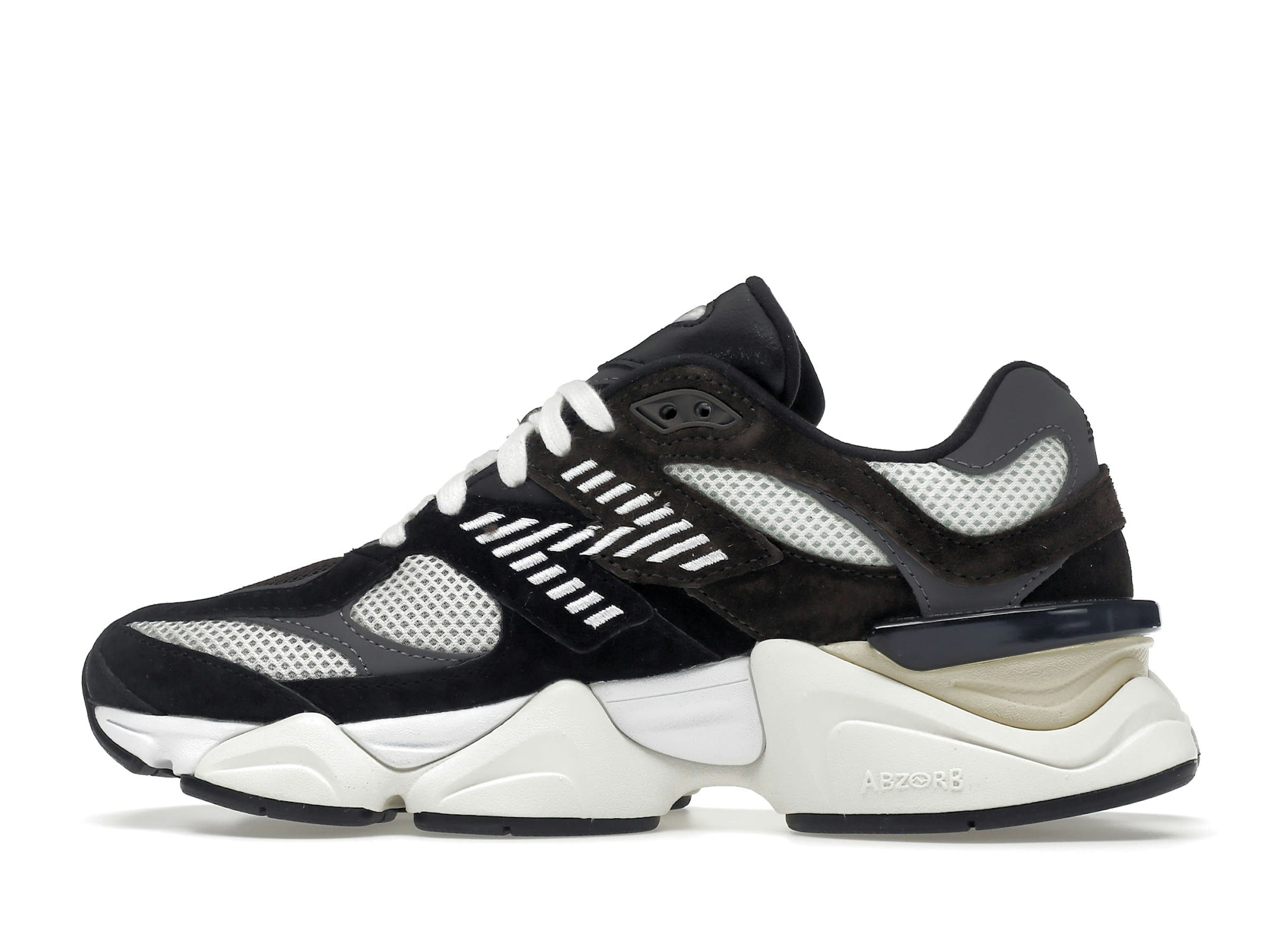 Photo by Sixfootoak Studio