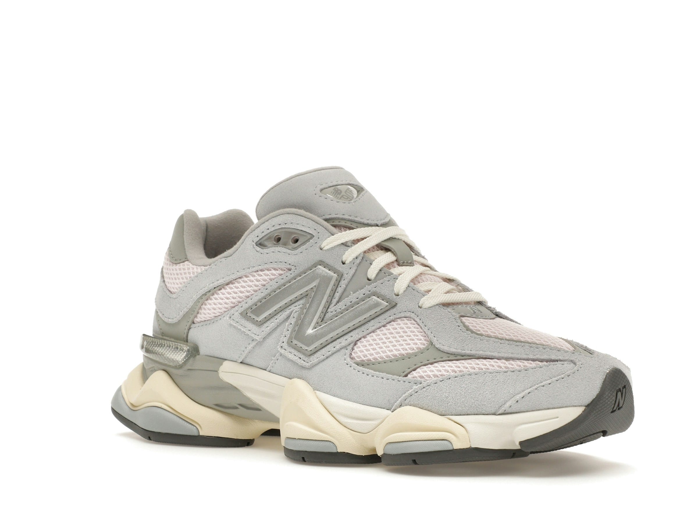 Photo by Sixfootoak Studio